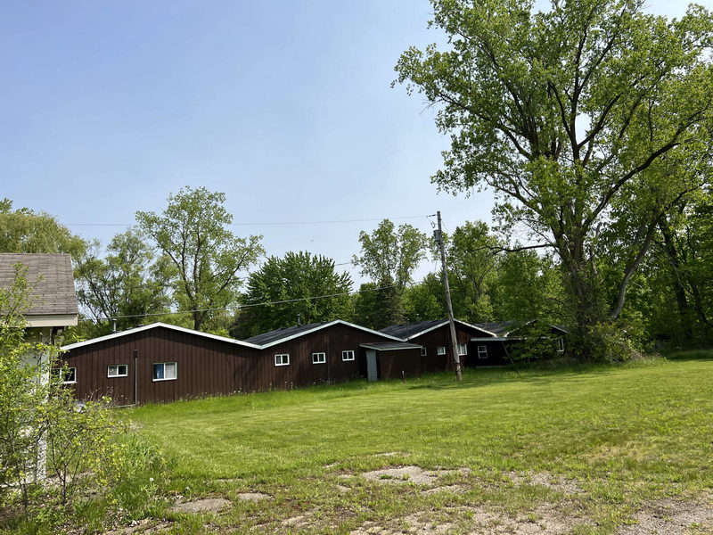 Oak Grove Motel - May 21 2023 Photo (newer photo)